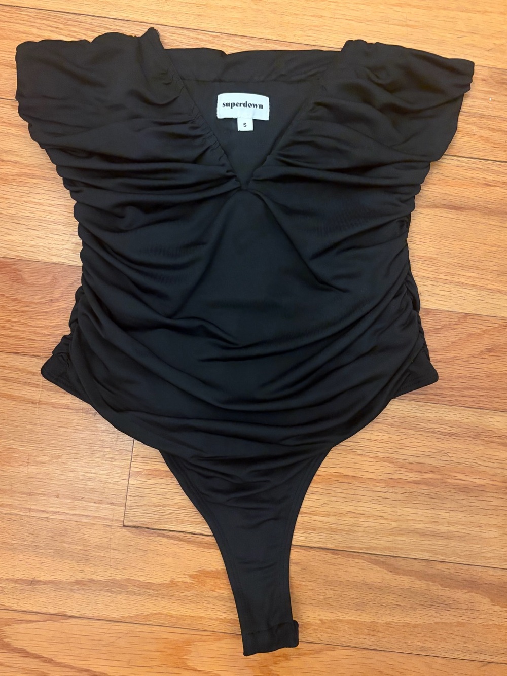 Superdown Black Ruched Off Shoulder Bodysuit - Picture 3 of 4